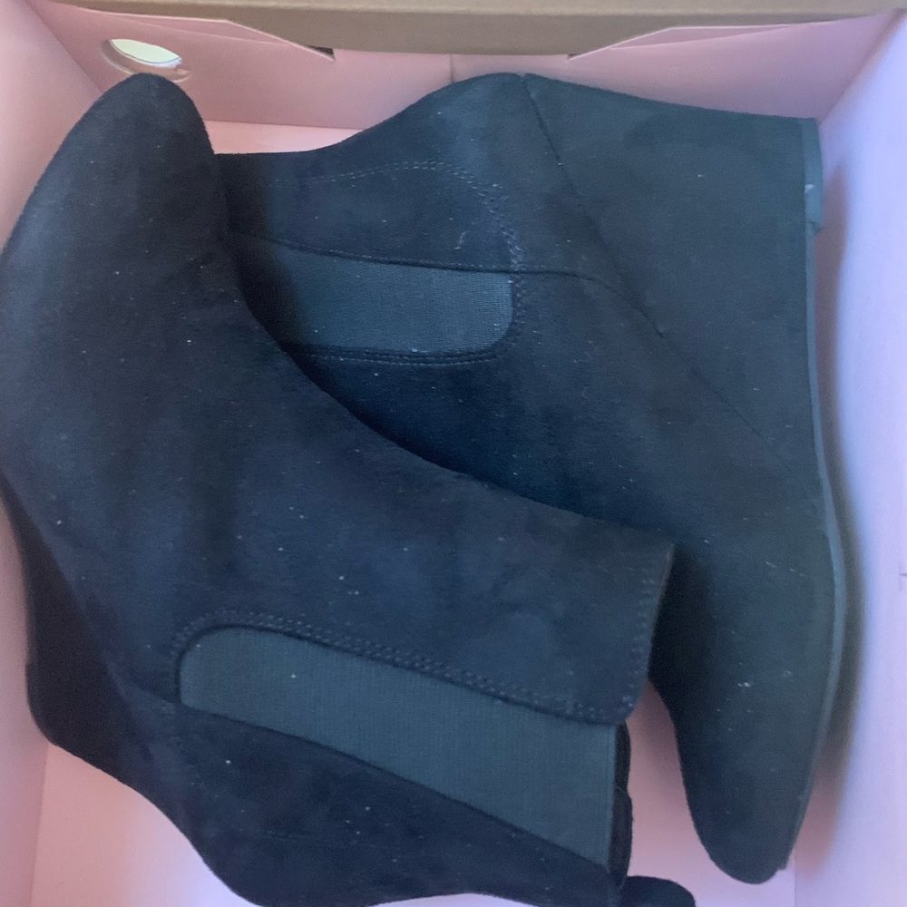 Charlotte Russe Black Ankle Booties with Streamlined Design
